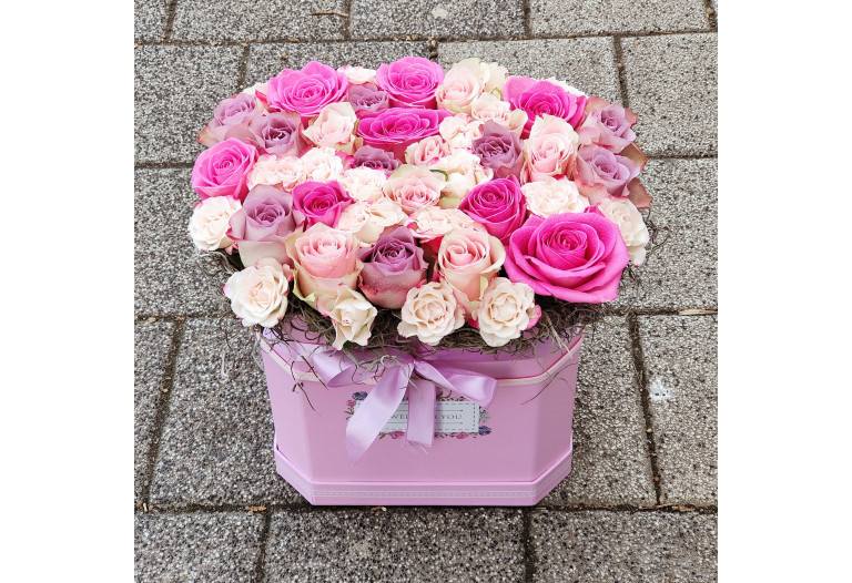 Aranjament Flowers Trandafiri Pastel AR79